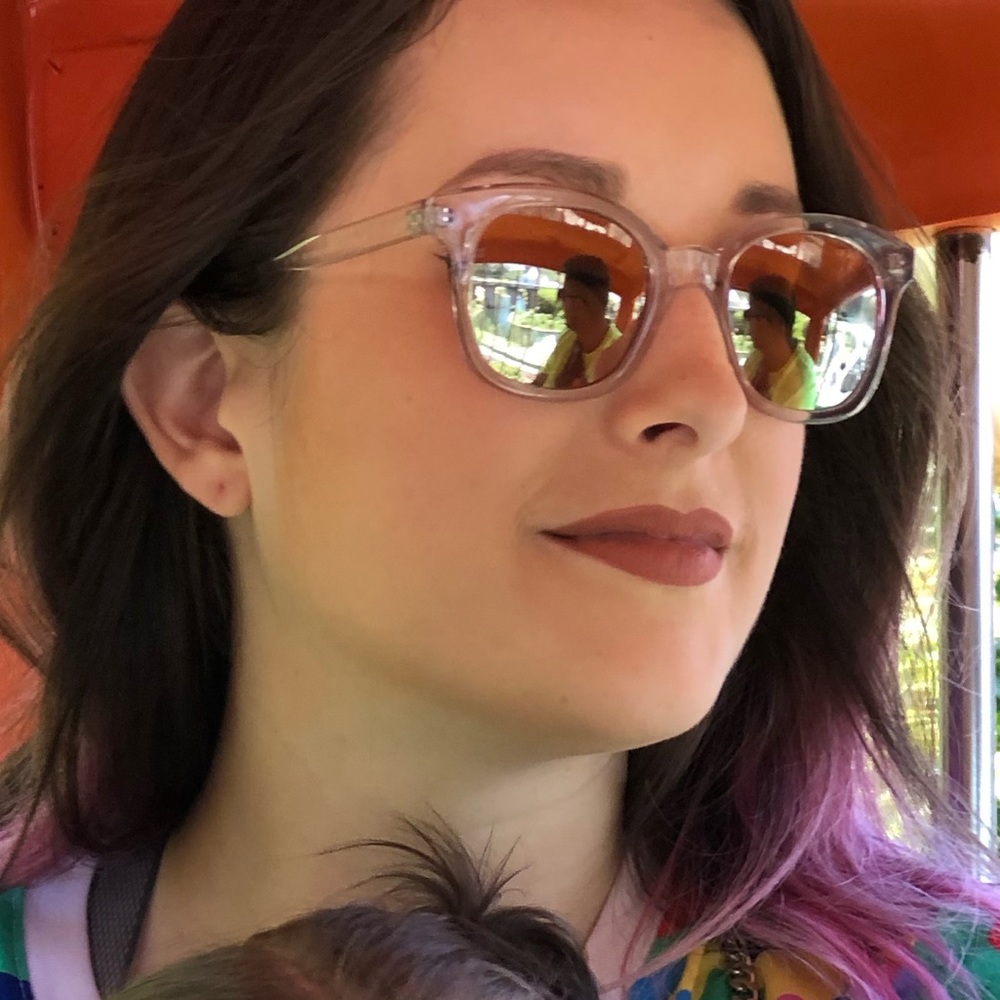 Meet your Posher, Nicole